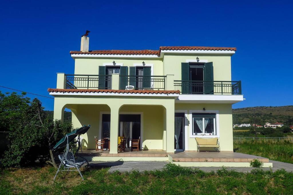 Villa Rania: Ευάερη Βίλα Με Θέα Τη Θάλασσα Lixouri Exterior foto